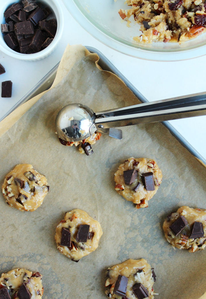 AMAZING Dark Chocolate Toasted Pecan Cookies! Soft gooey middles, crispy/crunchy edges = the PERFECT cookie!  #dairyfree #recipe | peachandthecobbler.com