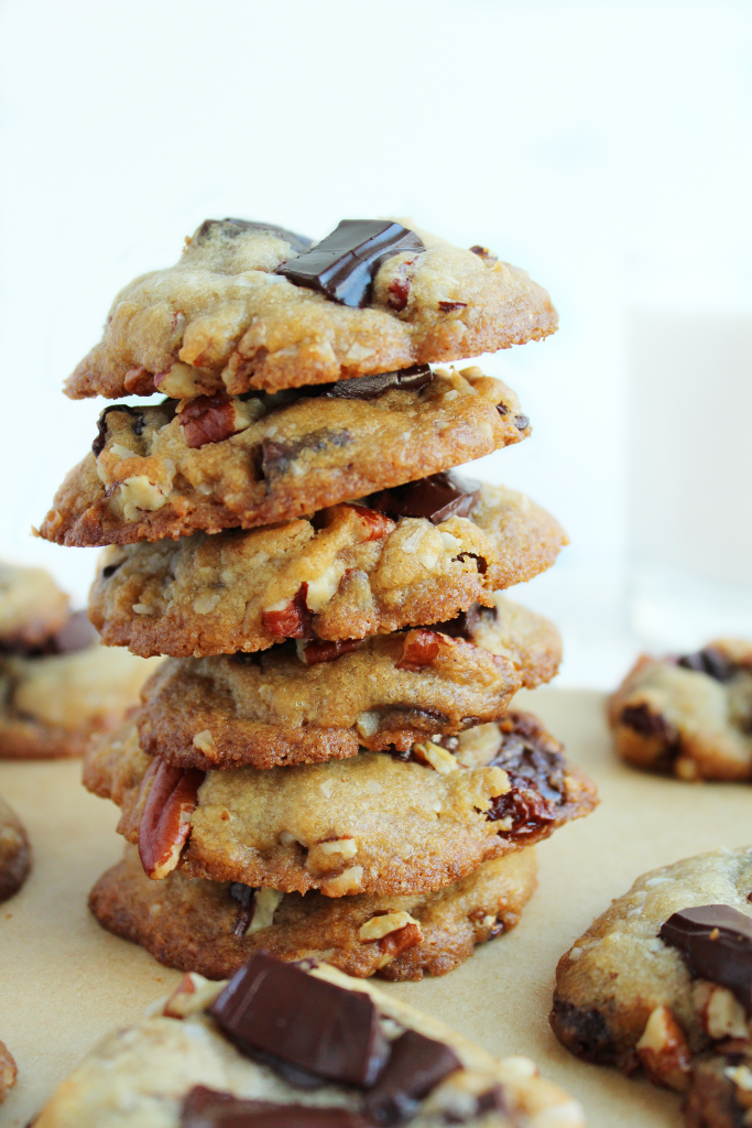 AMAZING Dark Chocolate Toasted Pecan Cookies! Soft gooey middles, crispy/crunchy edges = the PERFECT cookie!  #dairyfree #recipe | peachandthecobbler.com