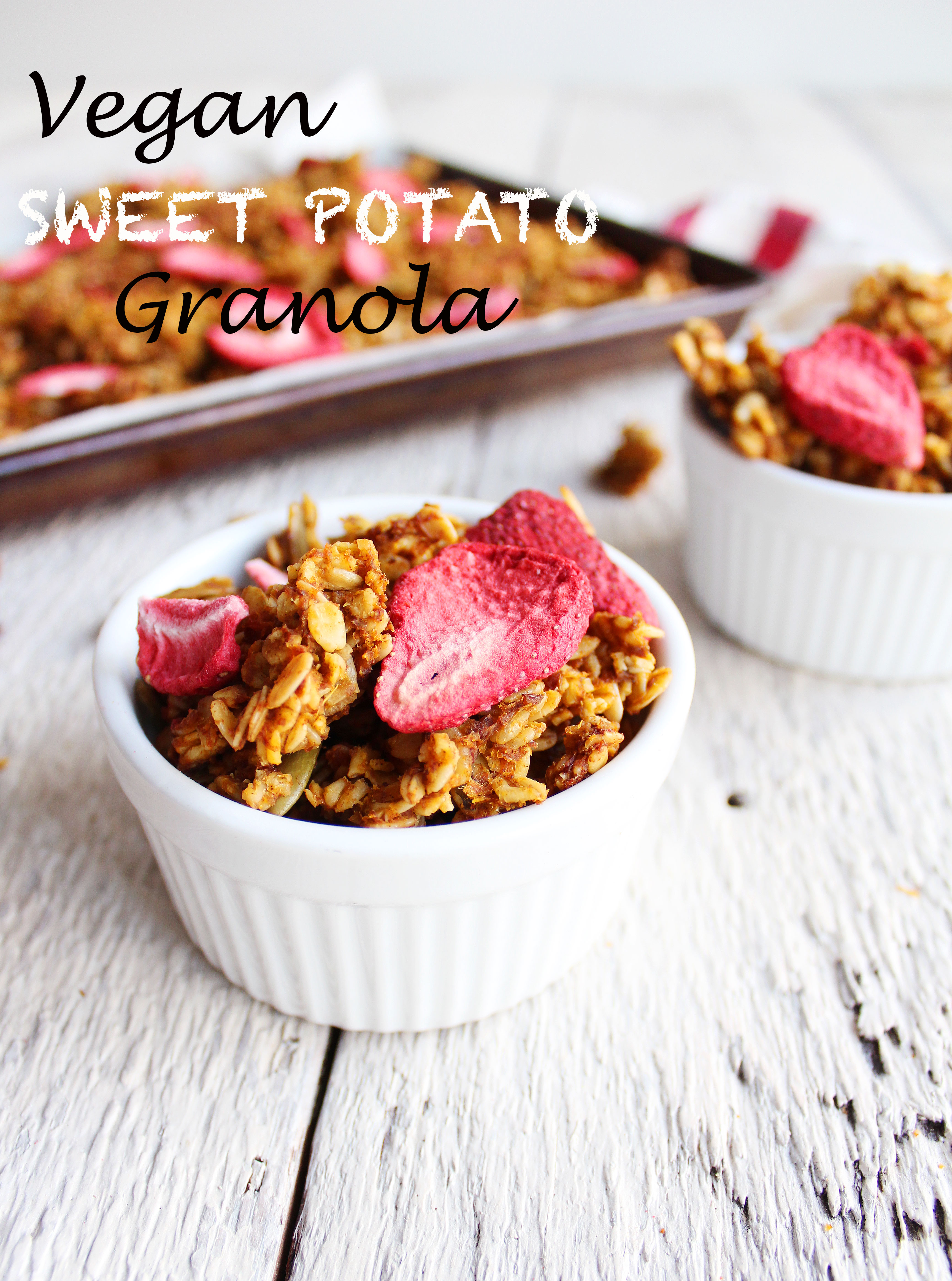 AMAZING Vegan Sweet Potato Granola! ZERO added sugar, perfectly spiced, and SO YUM! #vegan #glutenfree #recipe | peachandthecobbler.com