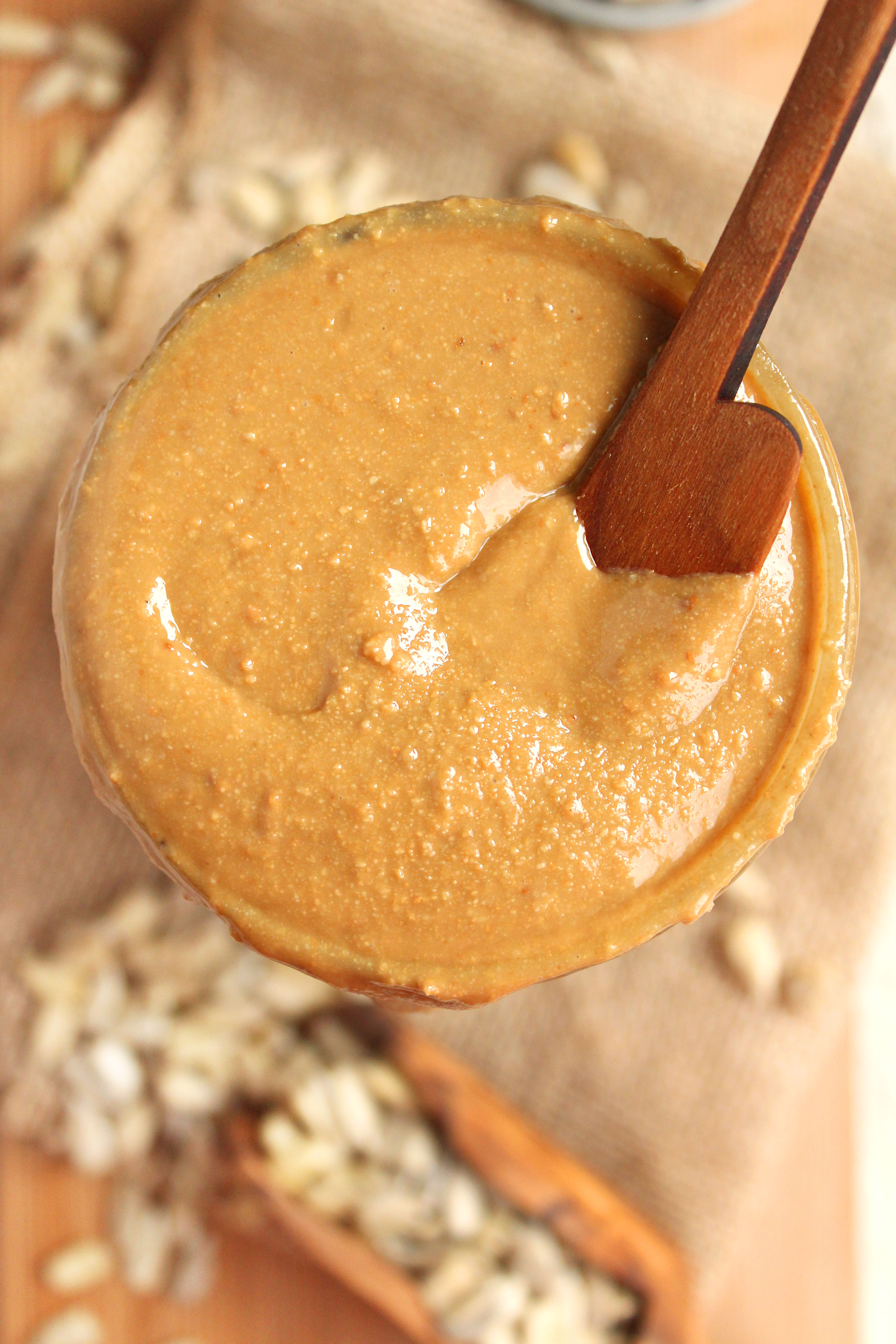 AMAZING Homemade Sunflower Seed Butter! 2-ingredients, SUPER creamy, & surprisingly nutty! Great on toast, in smoothies, or just on a spoon! #vegan | Peachandthecobbler.com