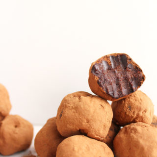 5 Ingredient Carob Truffles