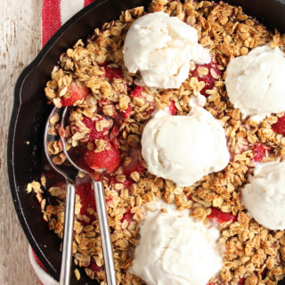 Easy Strawberry Crisp